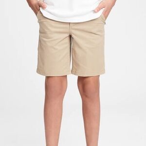 GAP- NWT Boys Khaki Shorts size 12